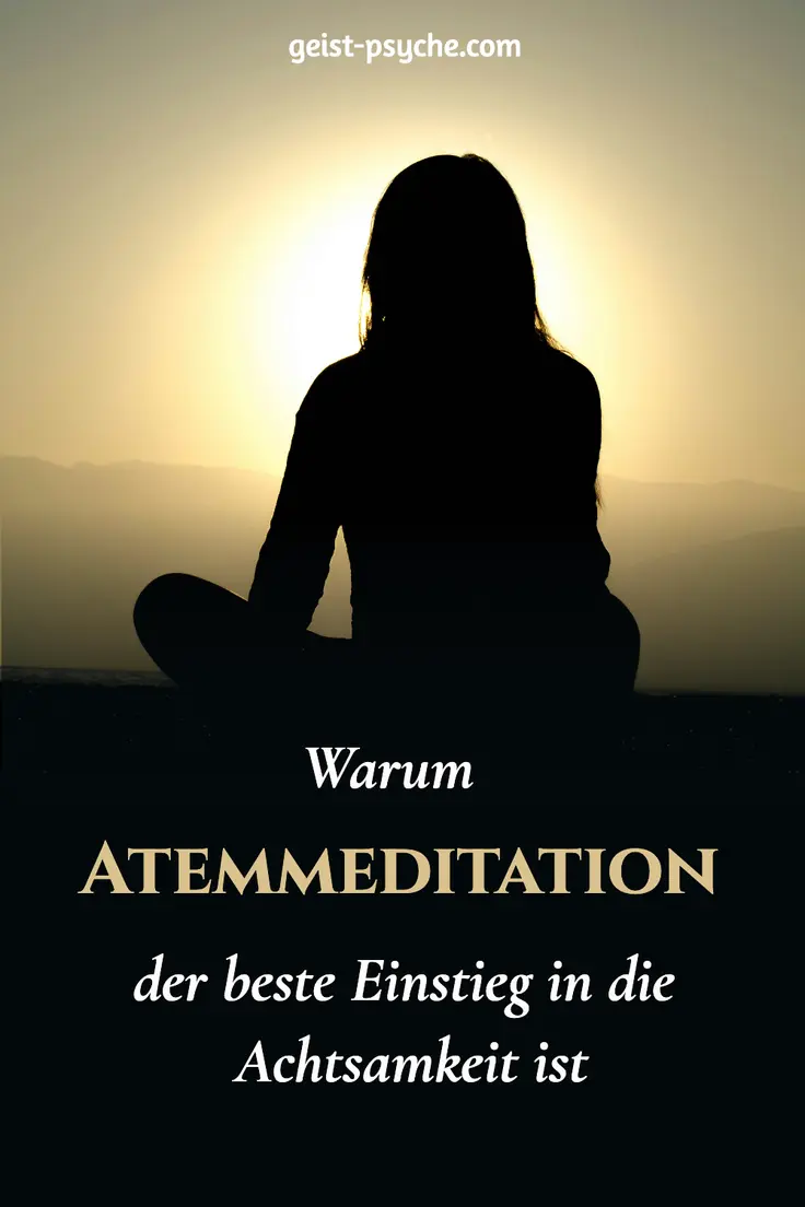 Eine Frau übt Atemmeditation aus